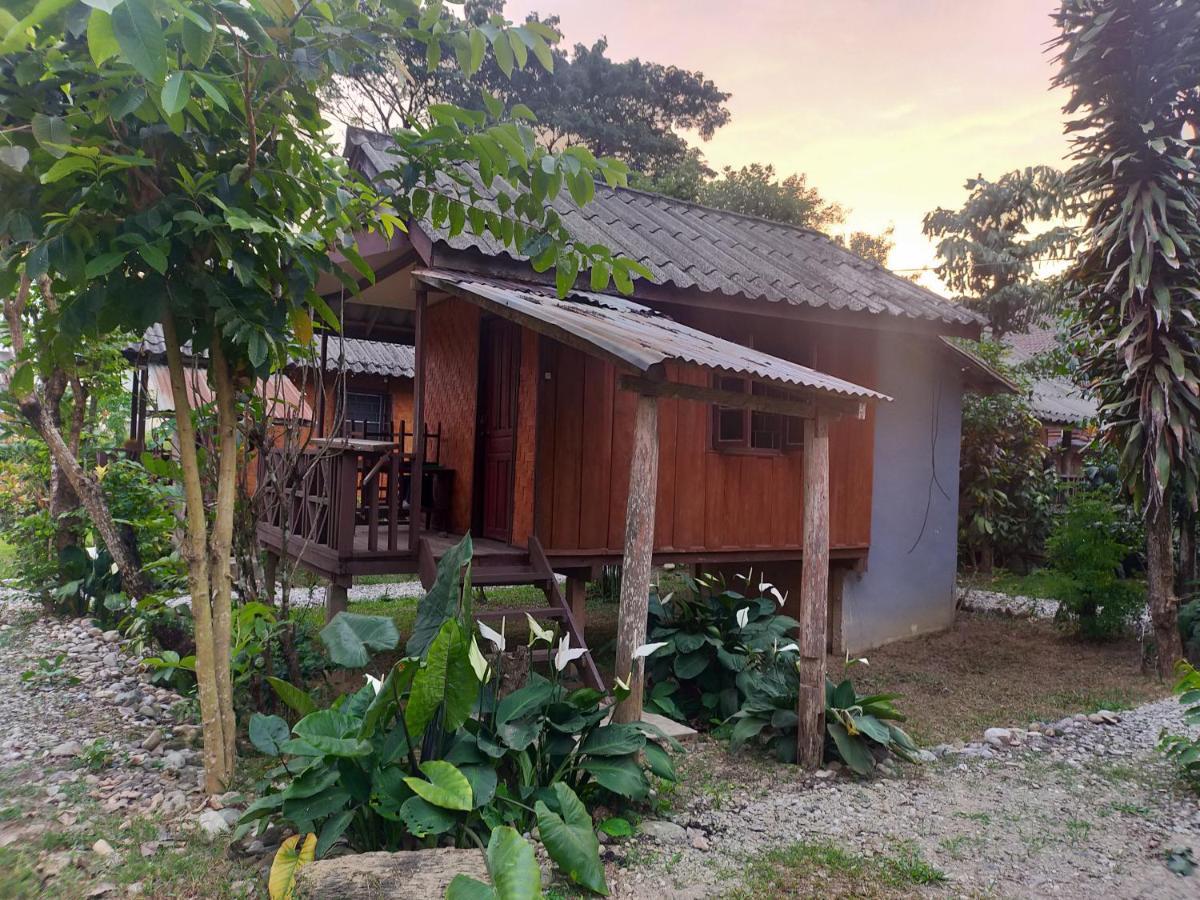 Pasanchai Bungalow Vang Vieng Luaran gambar
