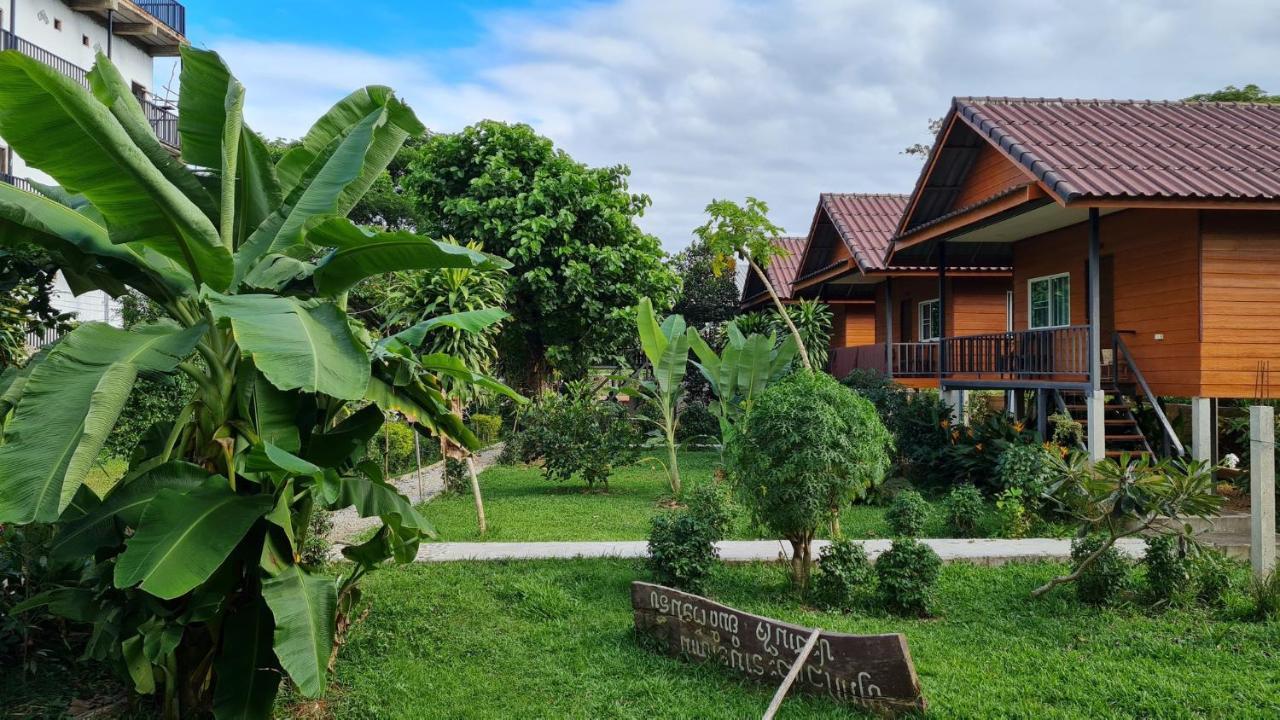 Pasanchai Bungalow Vang Vieng Luaran gambar