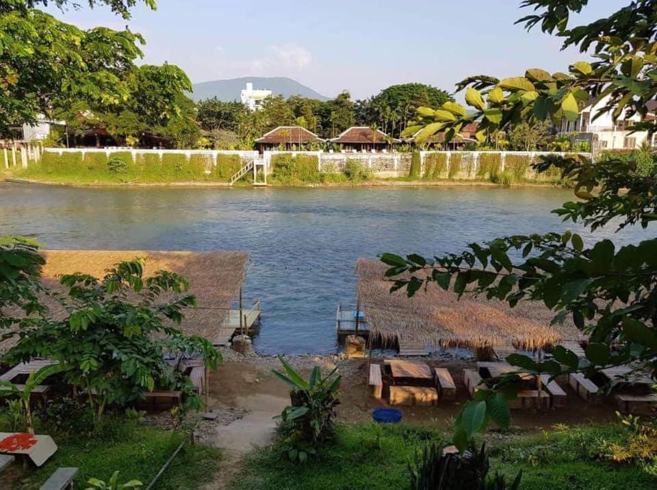 Pasanchai Bungalow Vang Vieng Luaran gambar