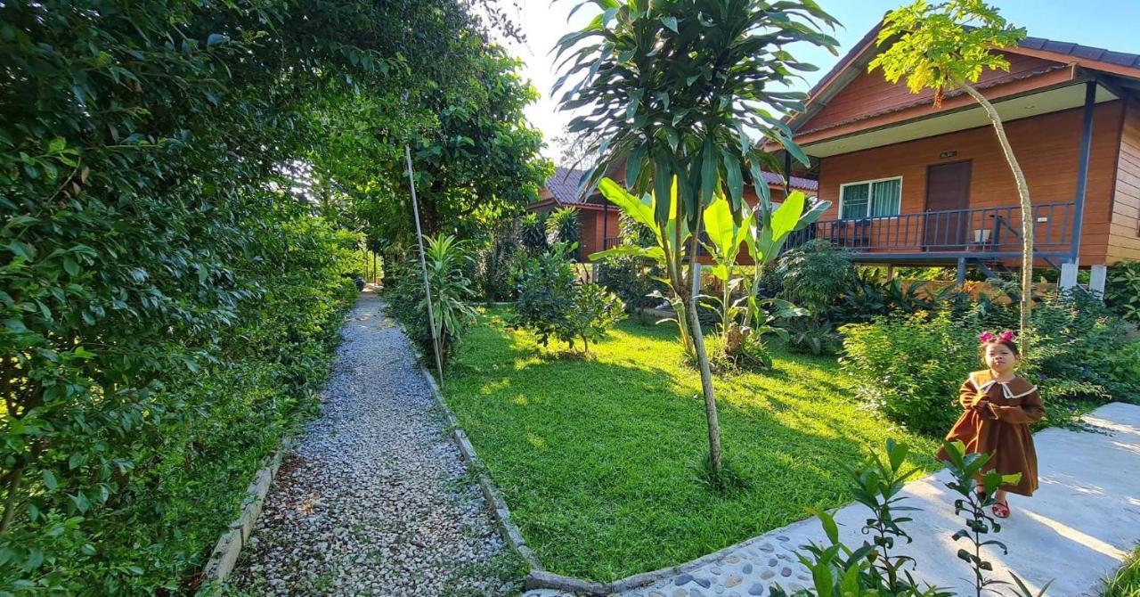 Pasanchai Bungalow Vang Vieng Luaran gambar