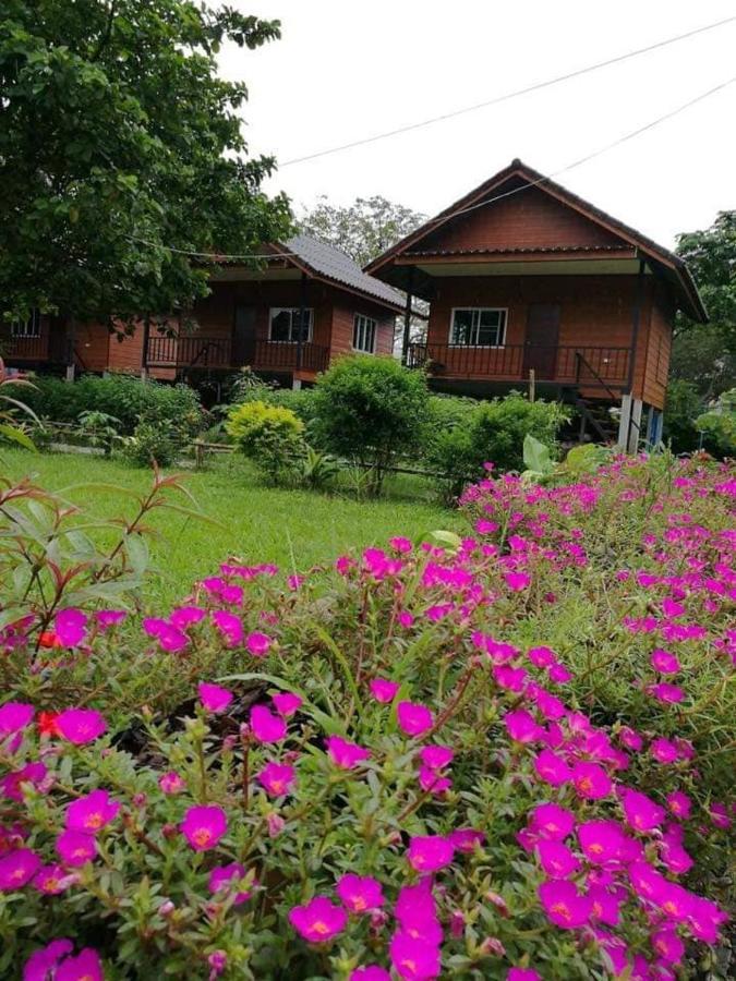 Pasanchai Bungalow Vang Vieng Luaran gambar