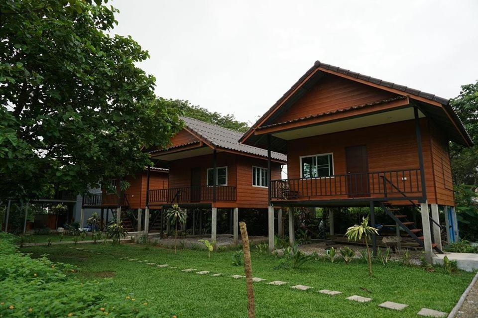 Pasanchai Bungalow Vang Vieng Luaran gambar