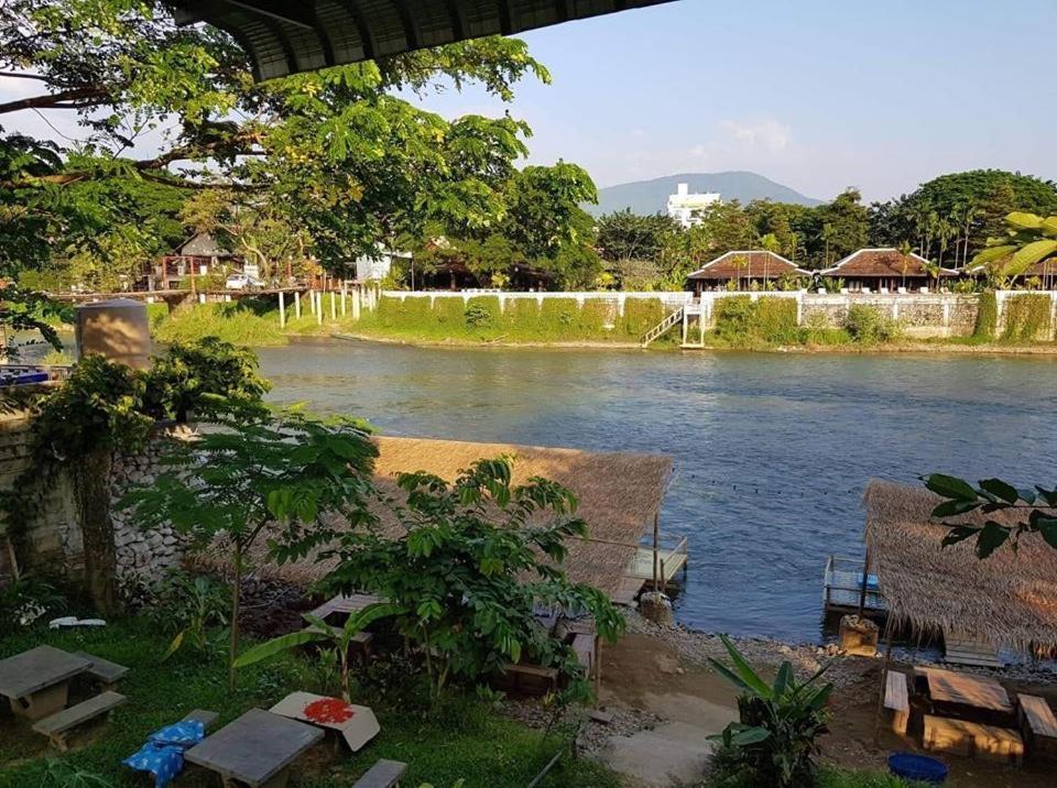 Pasanchai Bungalow Vang Vieng Luaran gambar
