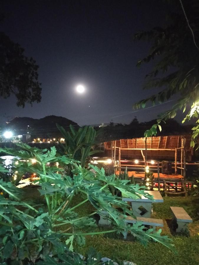 Pasanchai Bungalow Vang Vieng Luaran gambar
